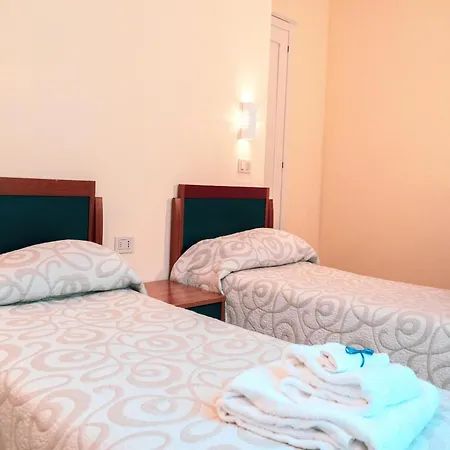 With Garden For 6 People, Cleaning Included *