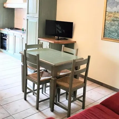 With Garden For 6 People, Cleaning Included Assisi