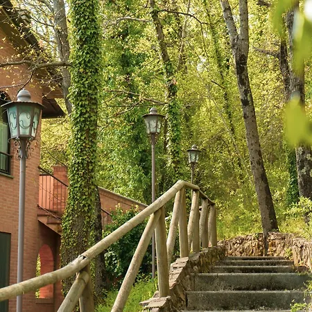With Garden For 6 People, Cleaning Included Holiday home *