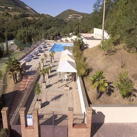 With Garden For 6 People, Cleaning Included Holiday home Assisi